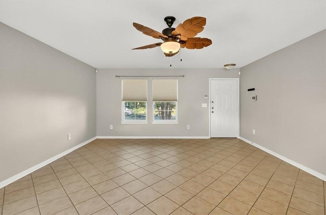 2110 Encino Dr - Photo 6 of 40