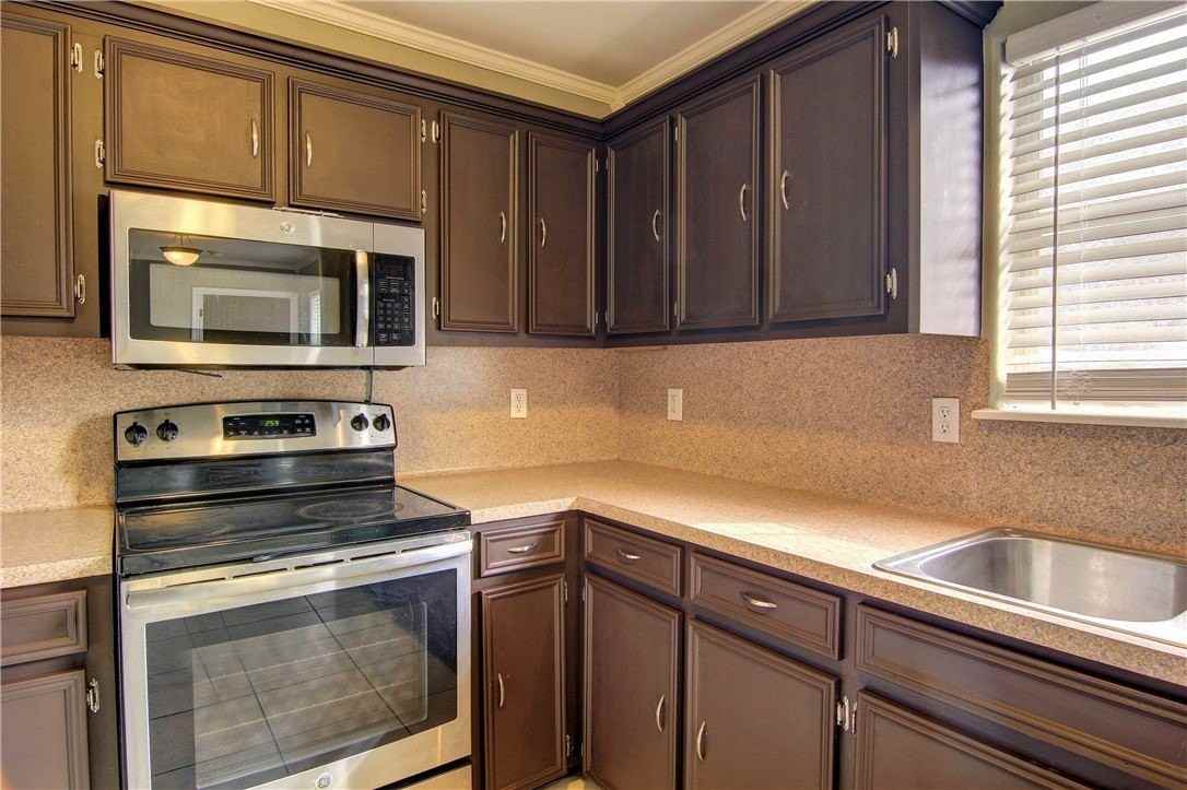 5825 Skylark - Photo 5 of 26