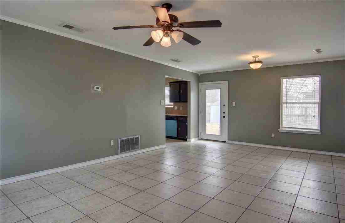 5825 Skylark - Photo 7 of 26