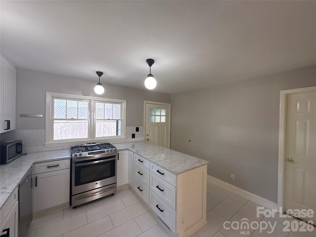 4223 Craig Ave - Photo 7 of 21
