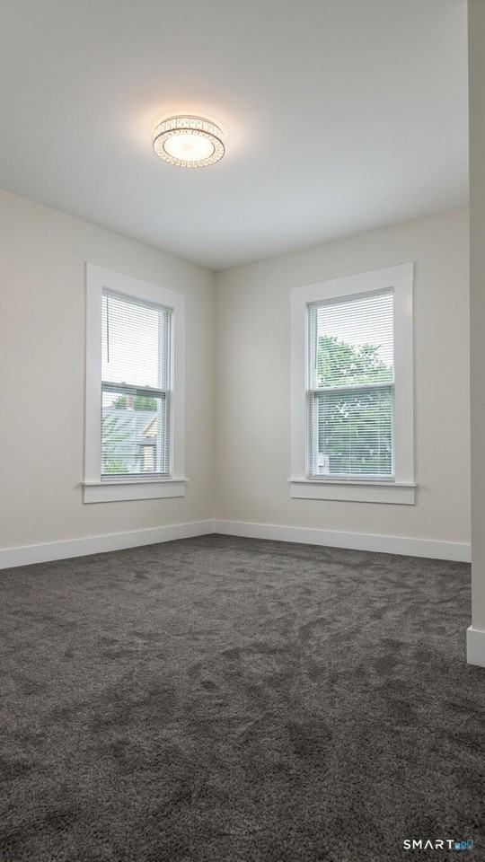 14 Meadow St #2 - Photo 7 of 15