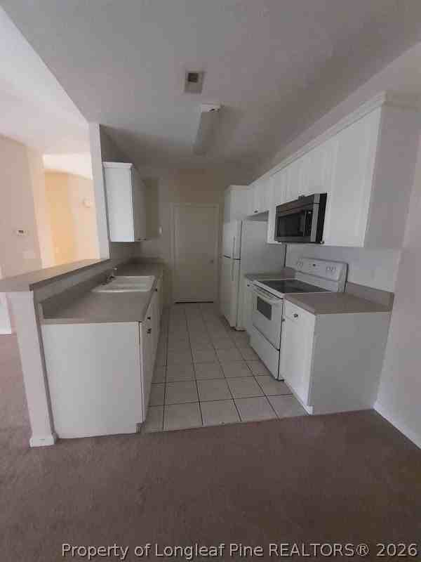 3910 Bardstown Ct #202 - Photo 2 of 8