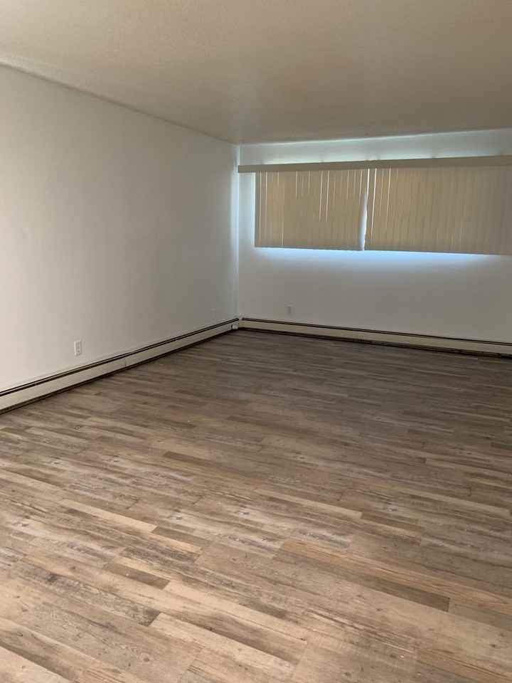 Echo Drive Apartments - Photo 2 of 12