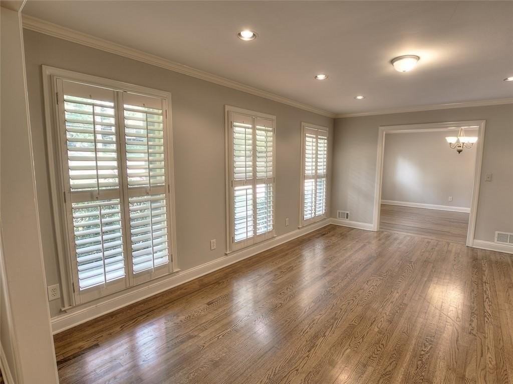 5575 Lake Forrest Dr - Photo 4 of 25