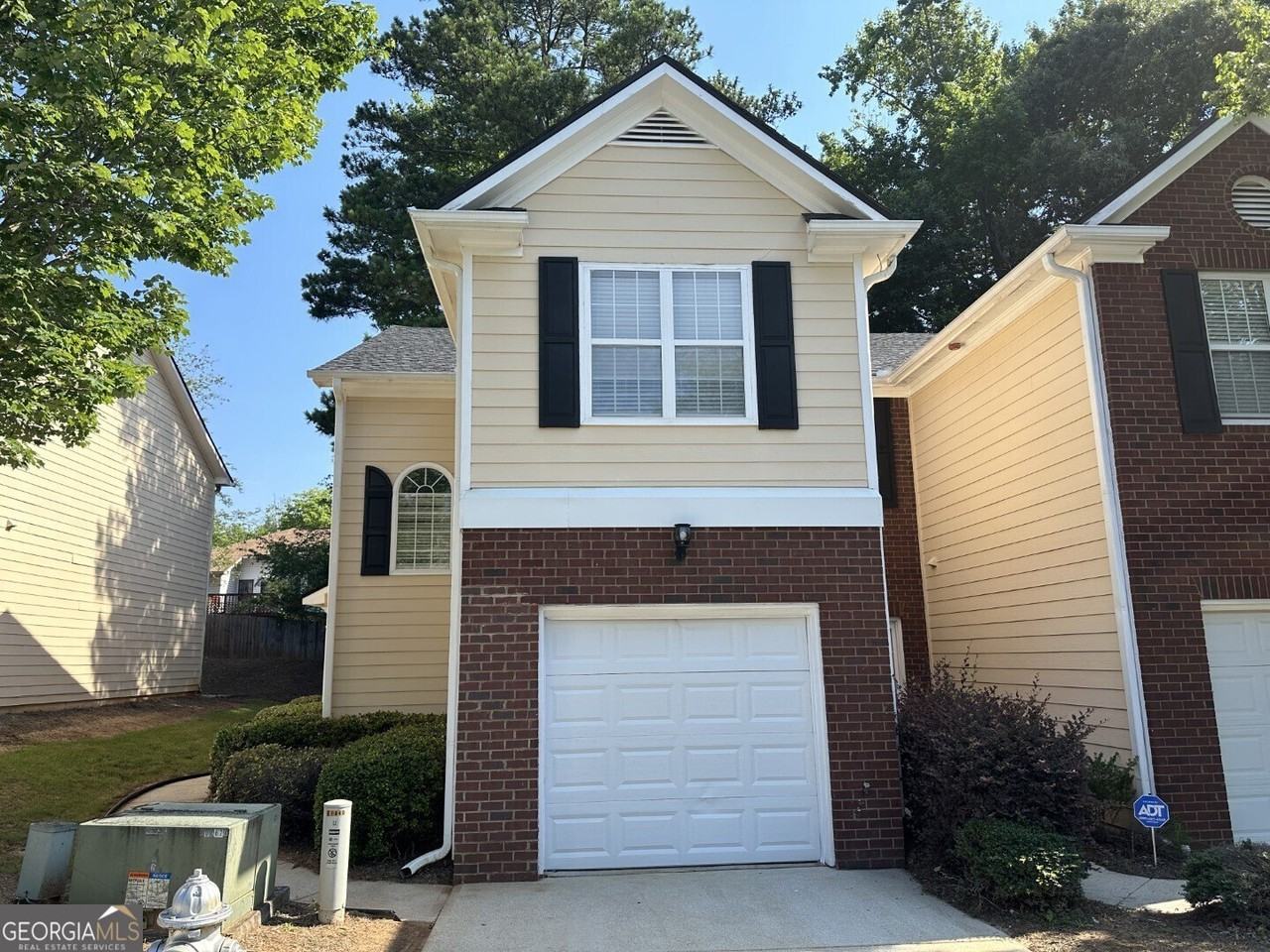 7040 Biltmore Trce - Photo 2 of 35