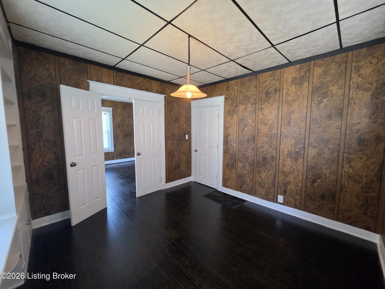 321 S 39th St - Photo 5 of 28