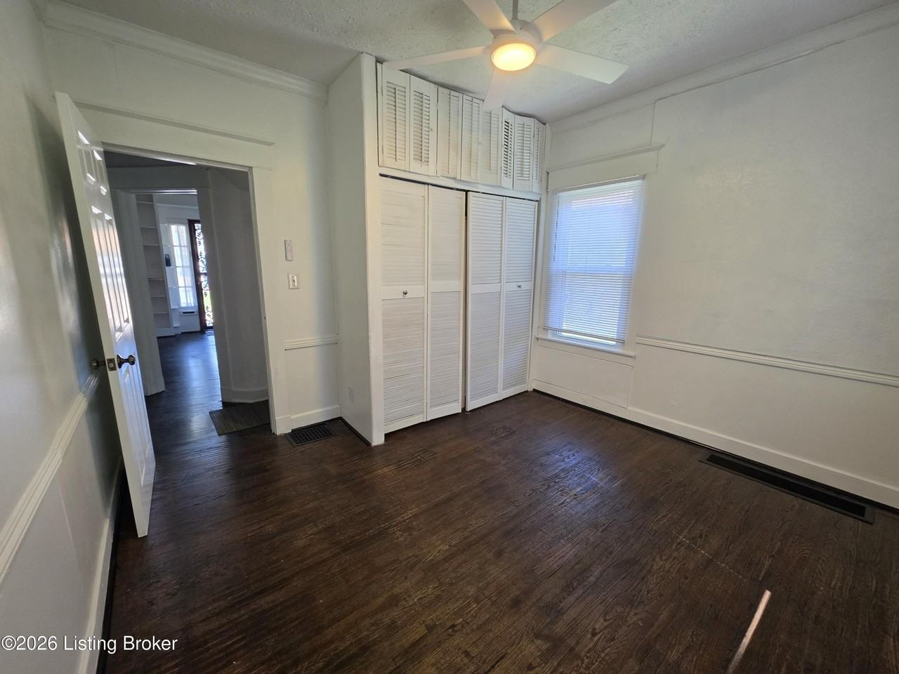 321 S 39th St - Photo 7 of 28