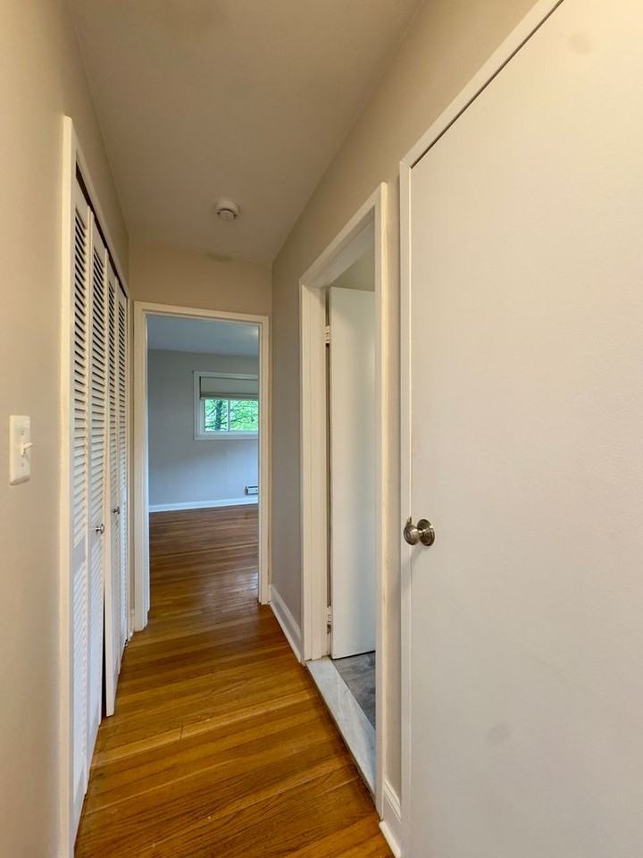 8320 Old Harford Rd - Photo 6 of 22