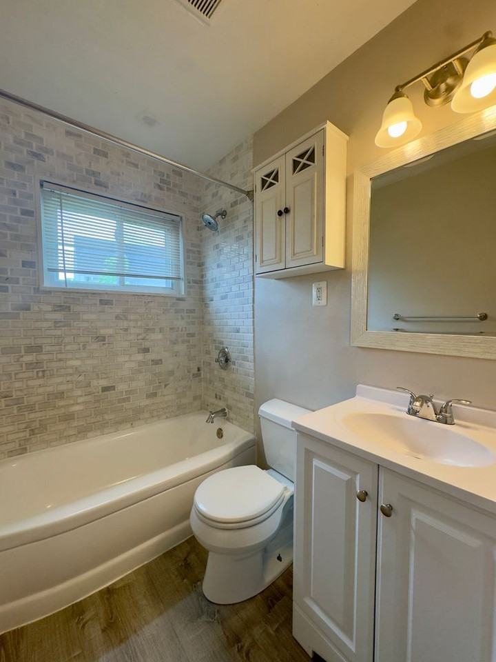 8320 Old Harford Rd - Photo 7 of 22
