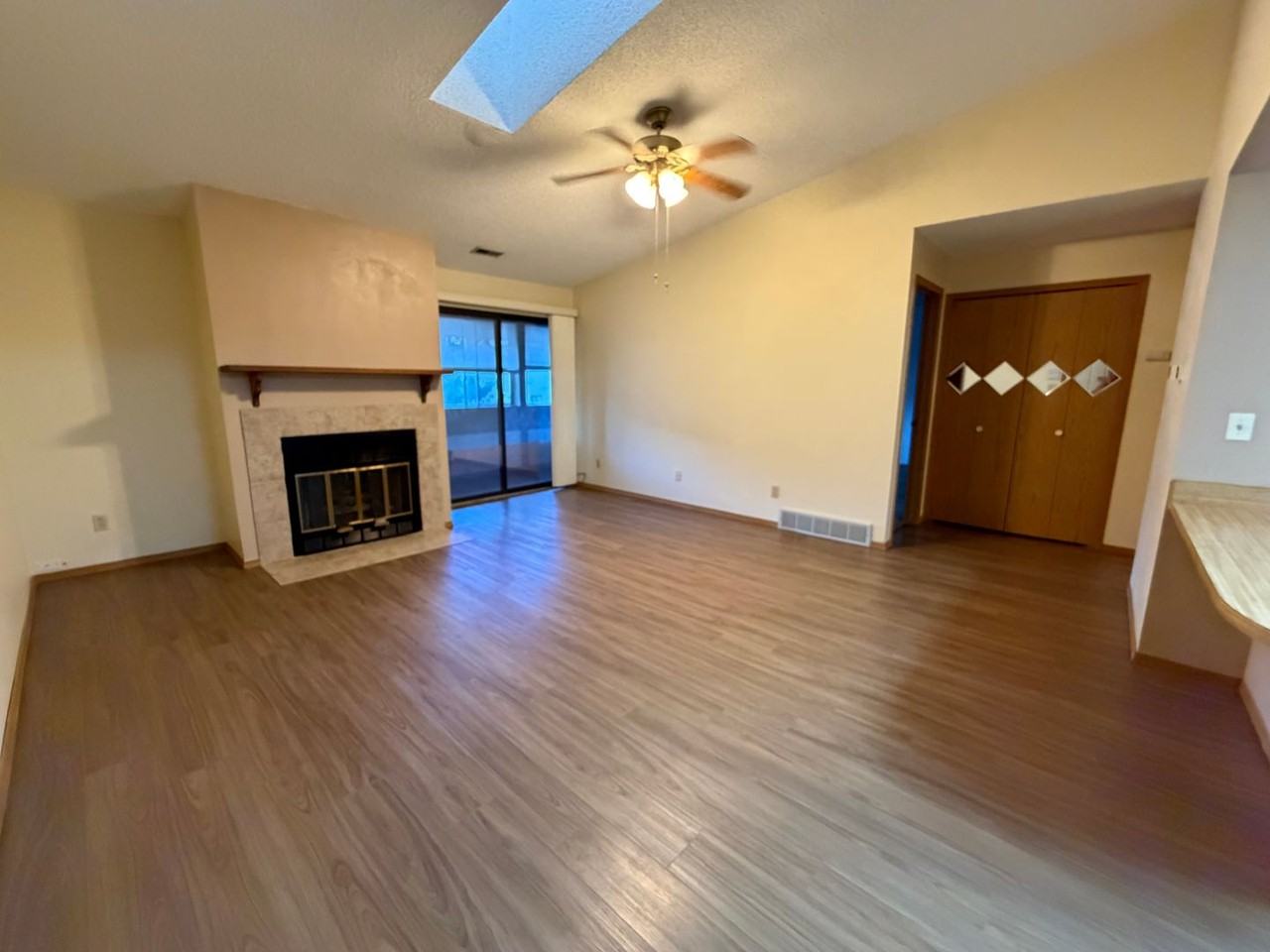 6486 Mcnichols Ct - Photo 4 of 9