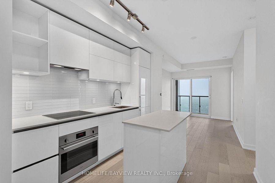1 Yorkville Avenue #4807 - Photo 2 of 16