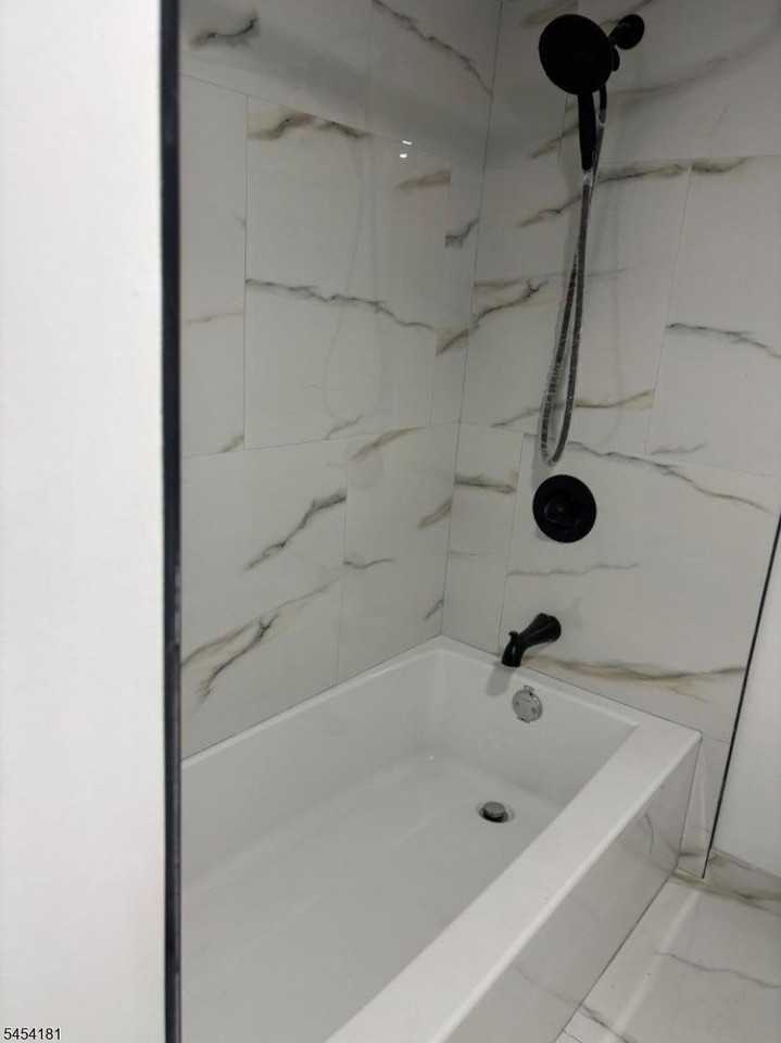 20 Maple Ave #A - Photo 7 of 16