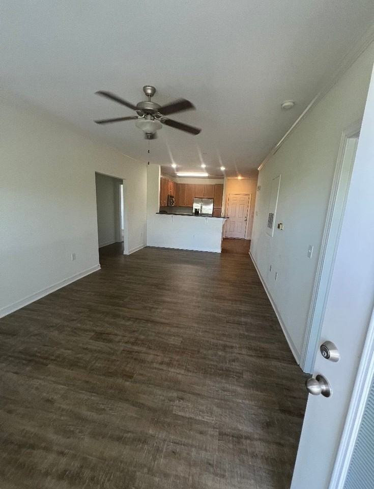 2834 Bloomfield Ln - Photo 4 of 16