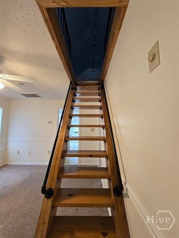 9830 Whitefield Ave - Photo 7 of 8