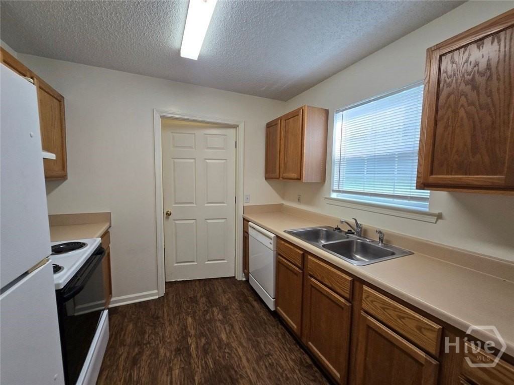 9842 Whitefield Ave #A - Photo 5 of 14