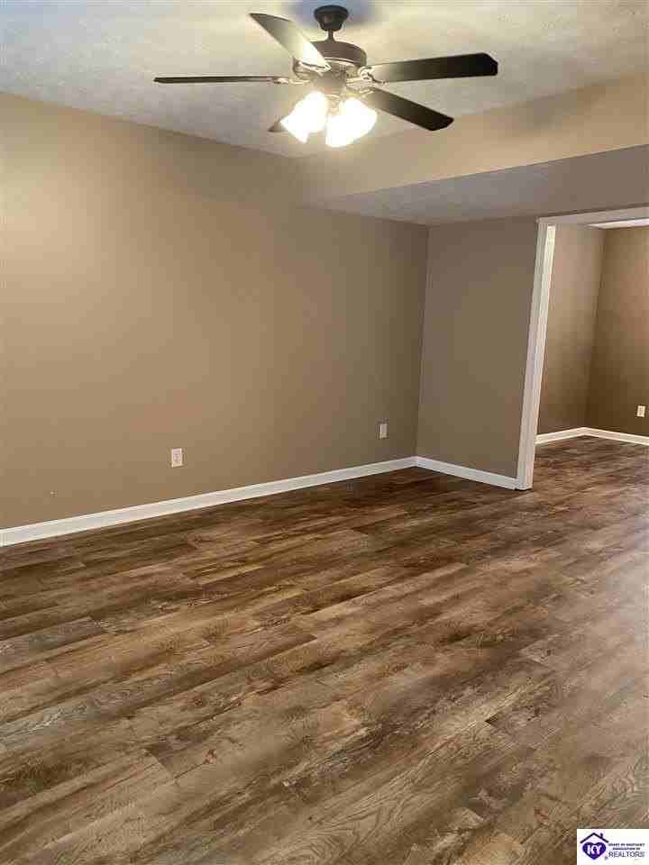 134 Boone Trce - Photo 3 of 18
