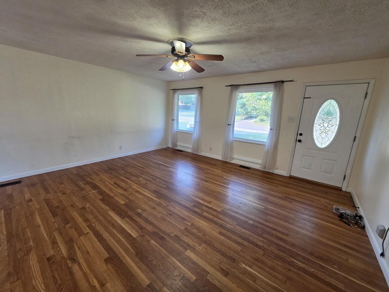 1893 Dunkirk Dr - Photo 5 of 19
