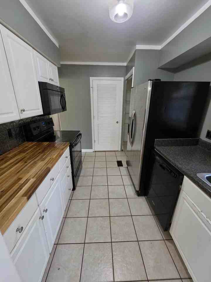 1893 Dunkirk Dr - Photo 7 of 19