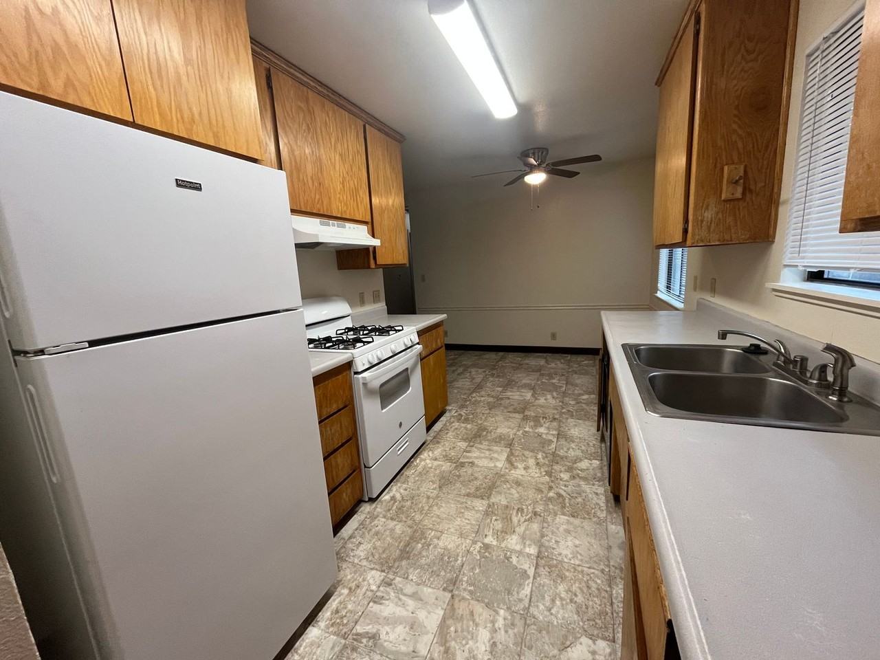 1191 Hardenbrook Ave - Photo 6 of 20