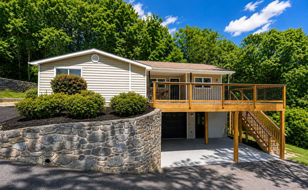23 Brookside Ln