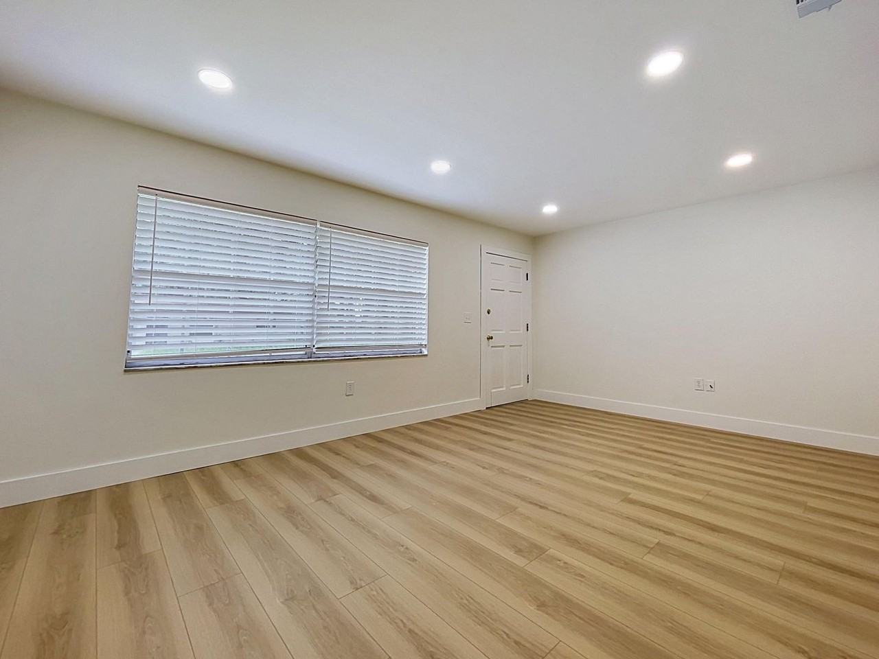 4717 Fernery Ln - Photo 4 of 37