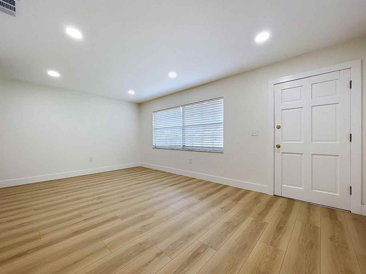 4717 Fernery Ln - Photo 6 of 37
