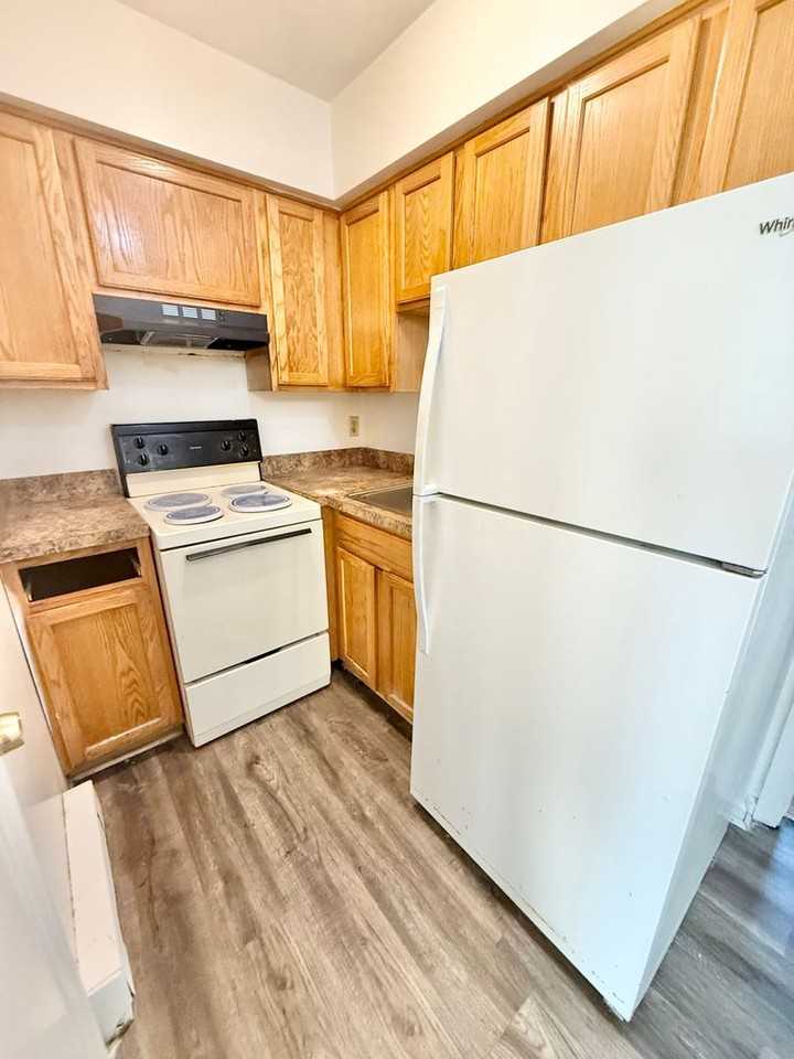 2628 Shoop Avenue - Photo 2 of 34
