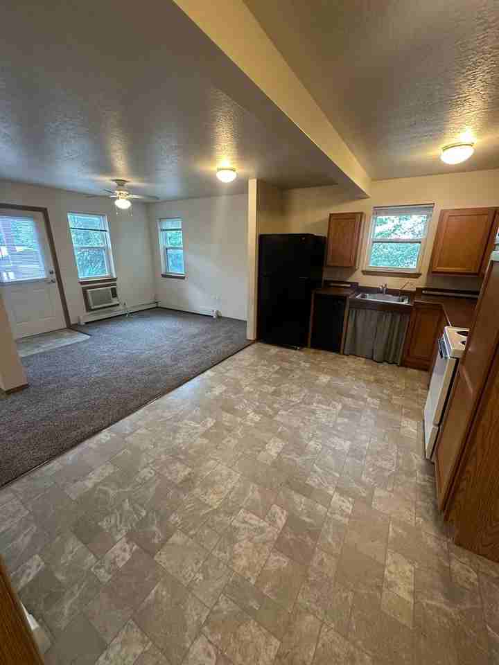 1101 N Russell St #201 - Photo 5 of 8