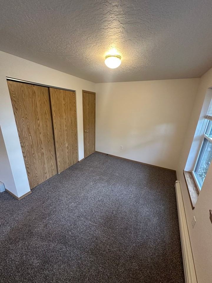 1101 N Russell St #201 - Photo 6 of 8