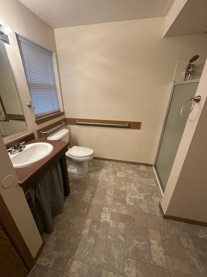 1101 N Russell St #201 - Photo 7 of 8