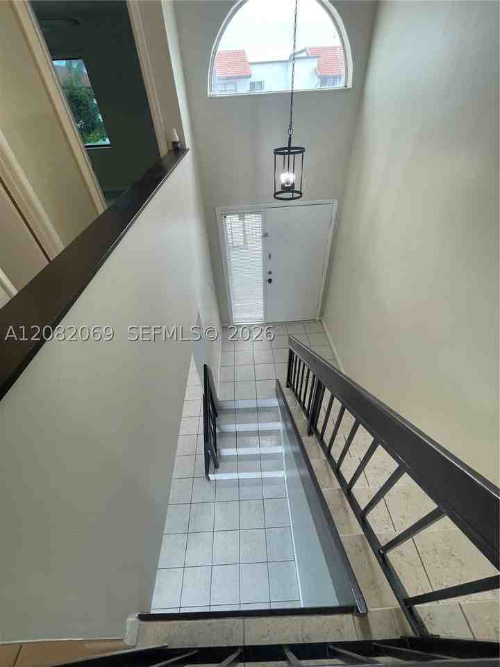 1341 Sw 124th Ct #4E - Photo 6 of 18