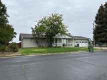 745 Se Allen St - Photo 1 of 1
