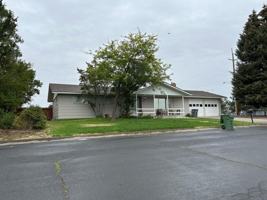 featured image of 745 Se Allen St