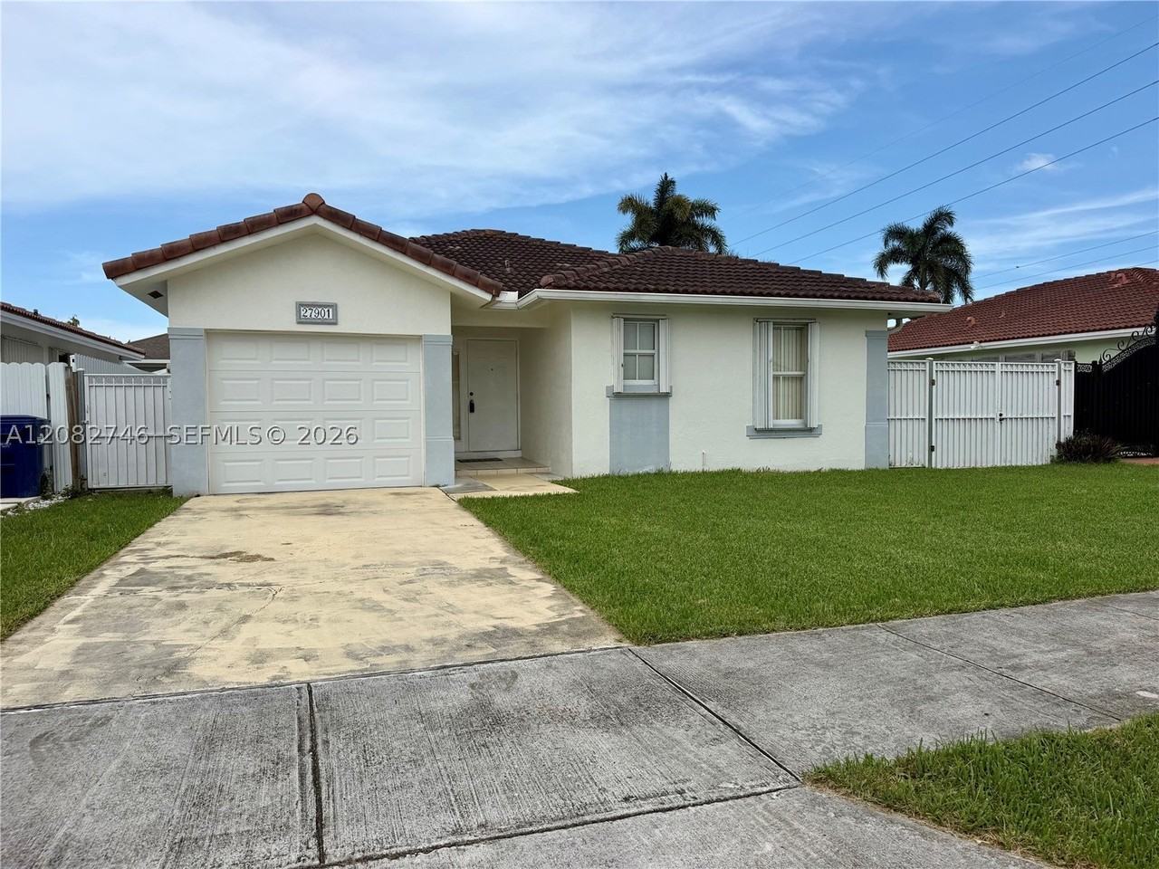 27901 Sw 134th Pl #0 - Photo 2 of 23