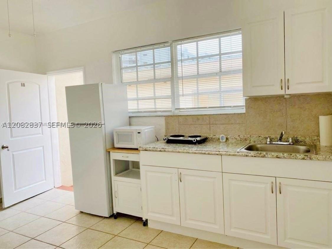 6860 Abbott Ave #8B - Photo 2 of 4
