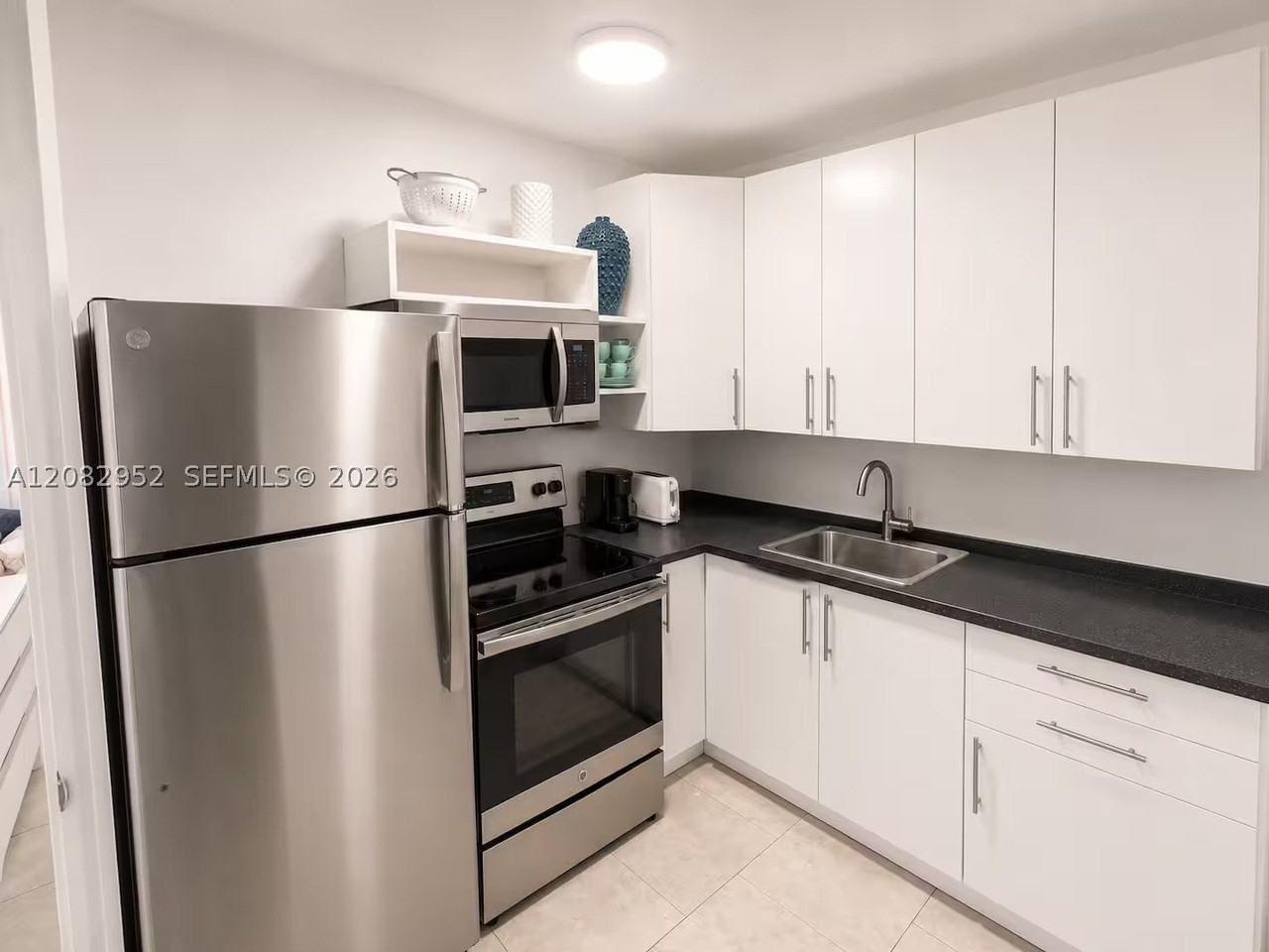 2900 N Ocean Blvd #4 - Photo 3 of 8