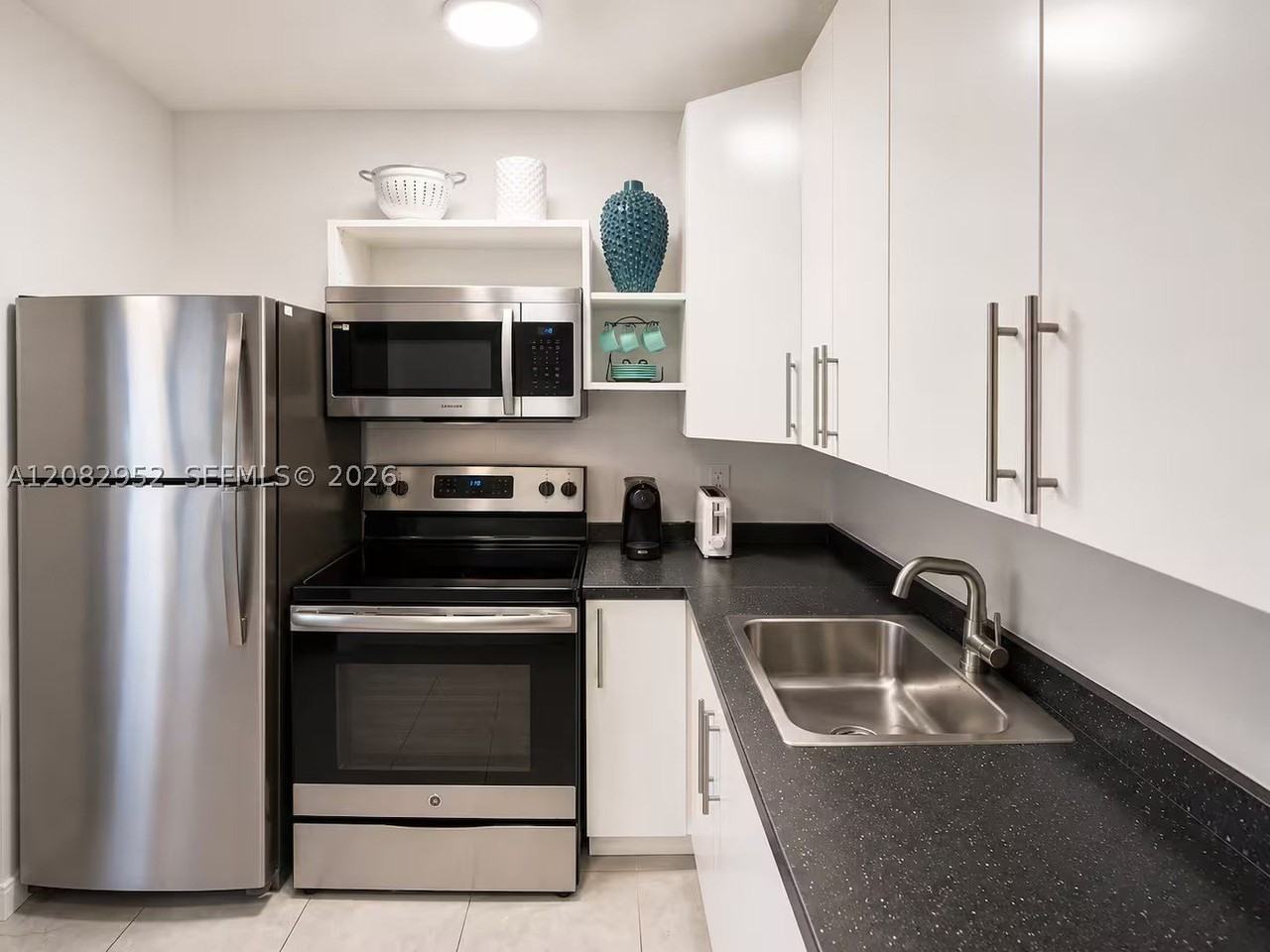 2900 N Ocean Blvd #4 - Photo 4 of 8