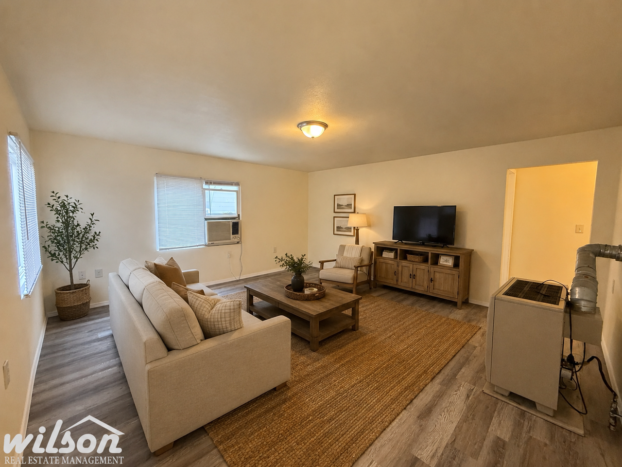 1004 W Mead Ave - Photo 3 of 12
