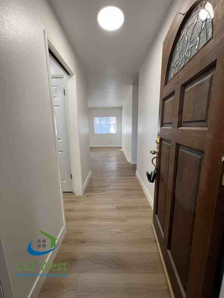 3023 Plumstead Way - Photo 2 of 22