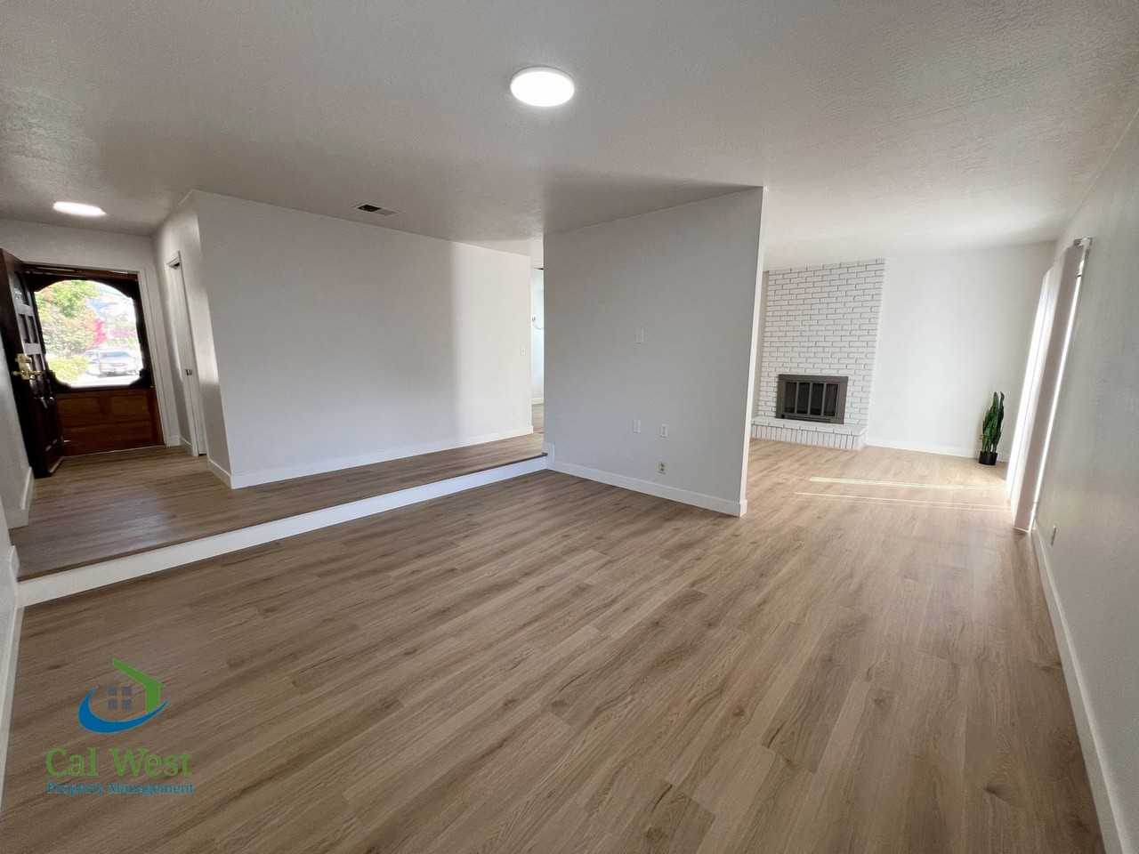 3023 Plumstead Way - Photo 4 of 22