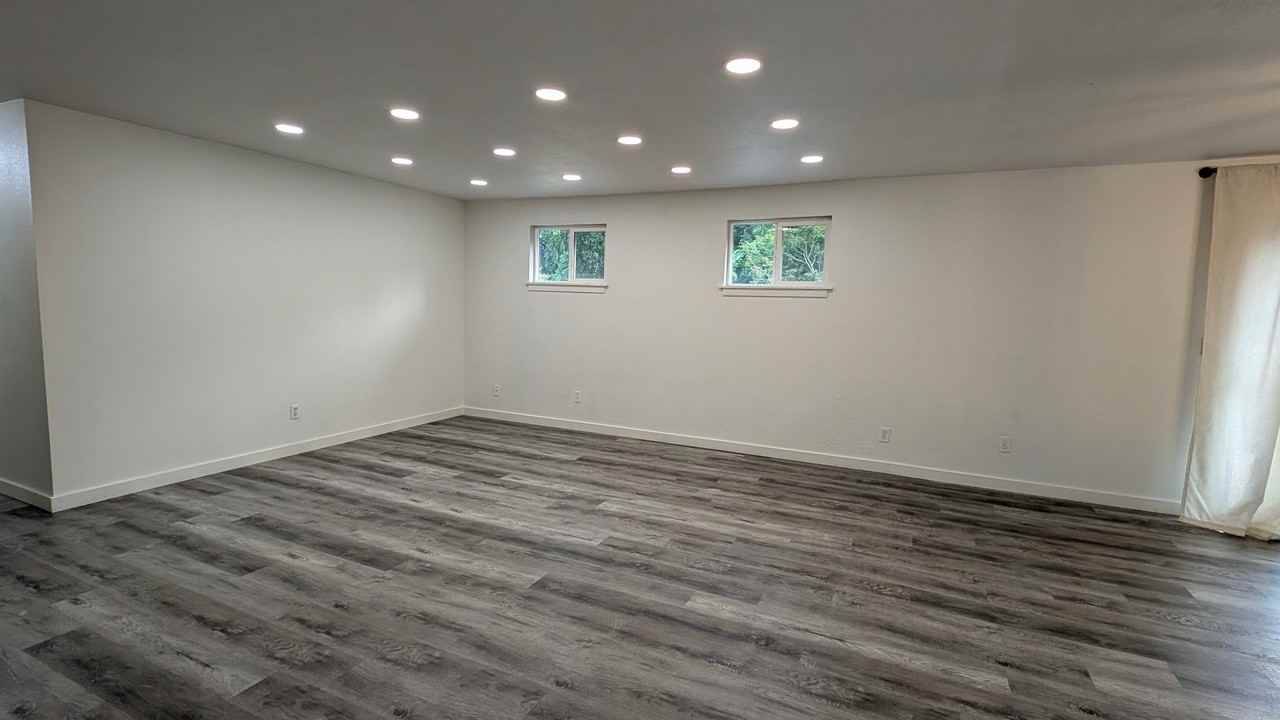 304 142nd St Se - Photo 3 of 25