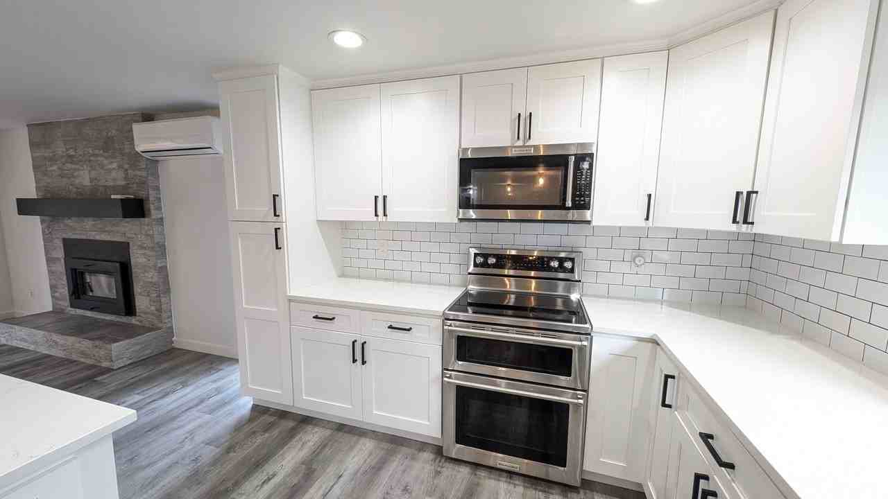 304 142nd St Se - Photo 6 of 25
