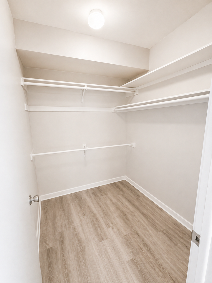 7100 W. 176th Street - Photo 7 of 16