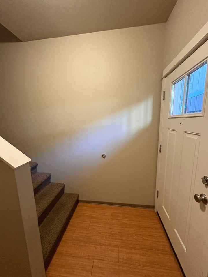 585 E 14th Ave #8 - Photo 3 of 39