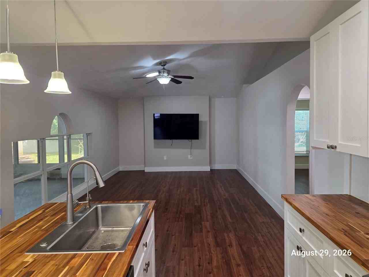 834 Amidon St - Photo 7 of 41