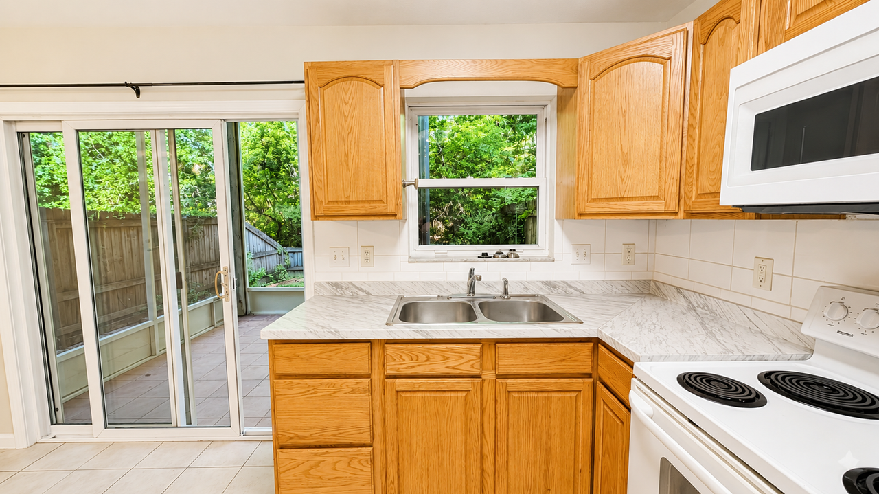 118 S Park Ln - Photo 4 of 12