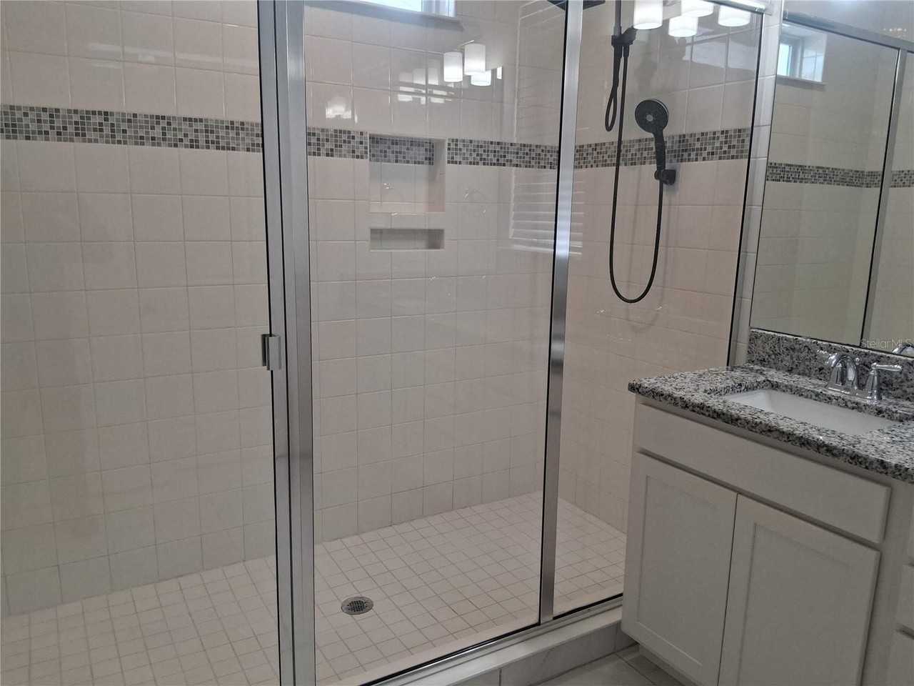 8964 Sperry St - Photo 7 of 16