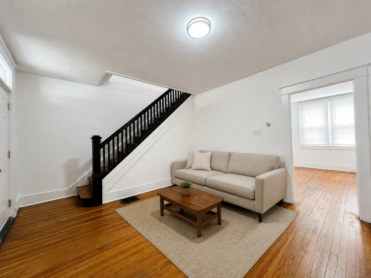 303B Broadway Ave - Photo 2 of 16