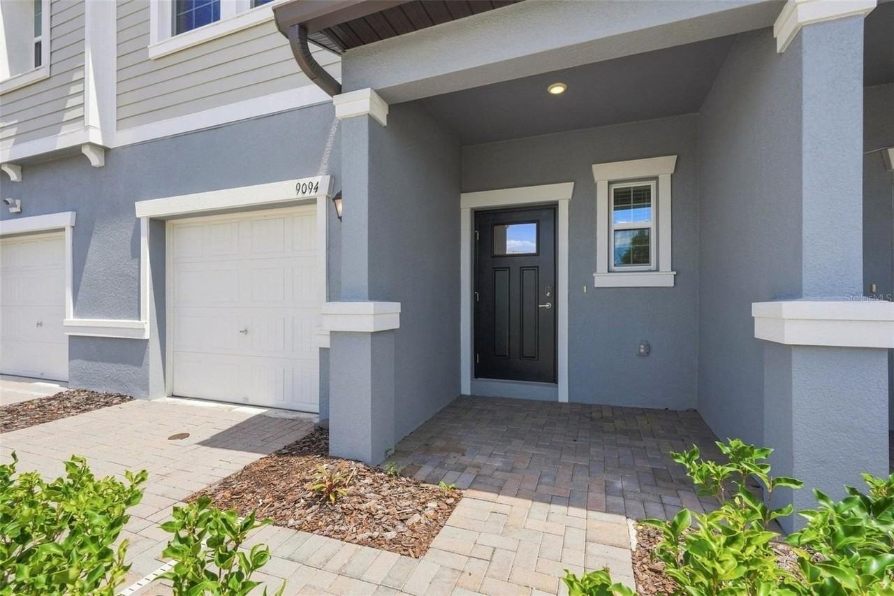 9094 Gallantree Pl - Photo 3 of 50