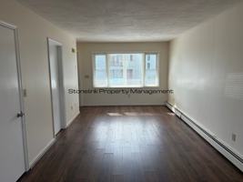 featured image of 10 East St